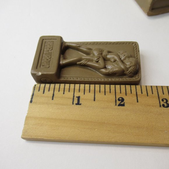 Vintage Khajuraho plaster tiles - Picture 14 of 15